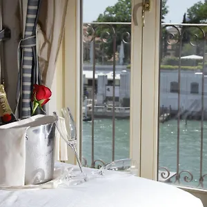 4* Otel Dei Dragomanni